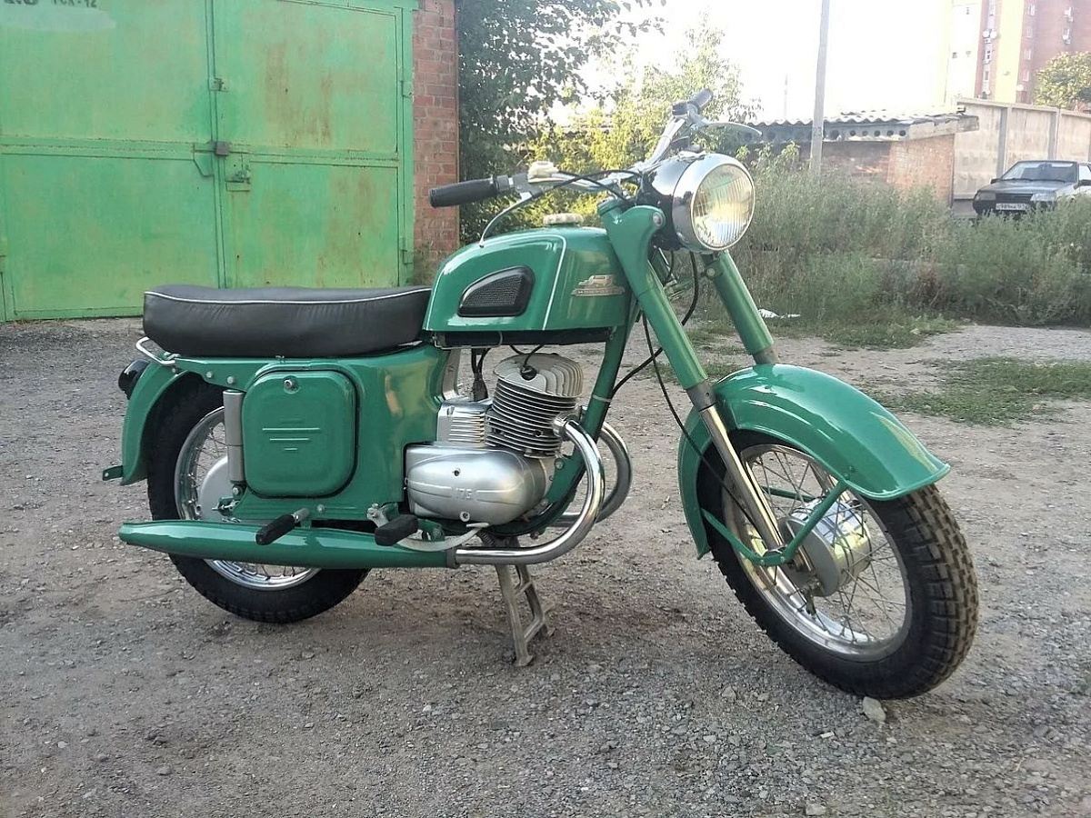 Почему на советском заводе ЗиД решили выпускать 175-кубовые мотоциклы – «Ковровец», который пришёл на смену BMW