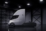 Электрогрузовик Tesla Semi снова в строю