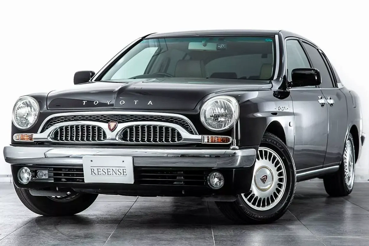 Toyota Origin или первый проданный автомобиль Toyota в Америке Toyota Origin или первый проданный автомобиль Toyota в Америке