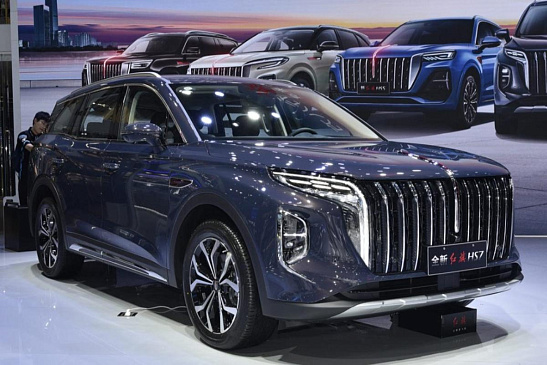 От ₽4,79 млн. Российским дилерам начались отгрузки кроссоверов Hongqi HS7