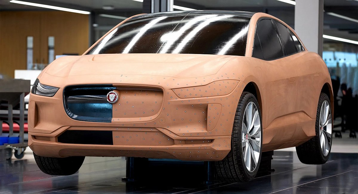 Jaguar закончил погоню за BMW и может завершить своё существование