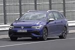 Бюджетный универсал Volkswagen Golf R тестируют с 315-сильным мотором и полным приводом