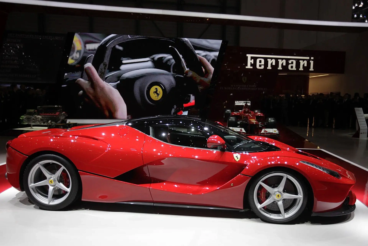 Новый «жеребец» LaFerrari продемонстрирован в Женеве 