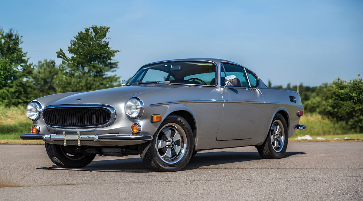 Как Volvo P1800 стал иконой красоты в мире практичных автомобилей