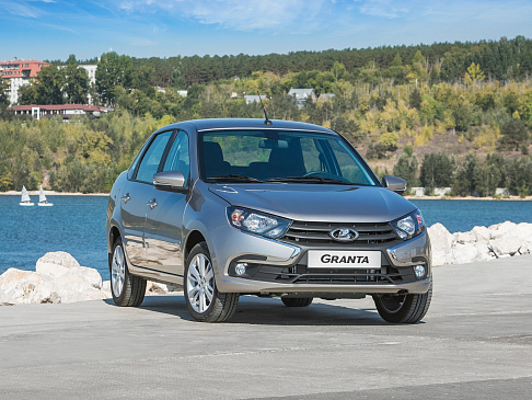 Автоконцерн АвтоВАЗ выпустил новые версии автомобиля LADA Granta в августе 2022 года