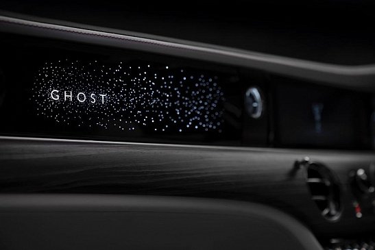 Новый Rolls-Royce Ghost получит "свет звезд" на передней панели