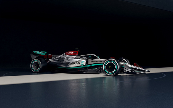 Марк Хьюз из Формулы-1 рассказал про особенности компоновки нового Mercedes W13