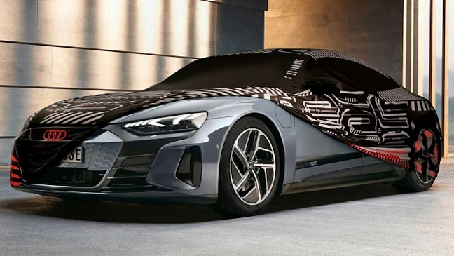 Электрический Audi E-Tron GT получил чехол со своим изображением 