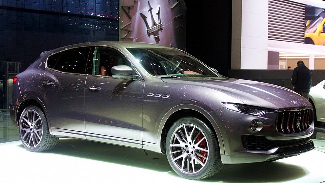 В России упал спрос на премиальные иномарки Maserati