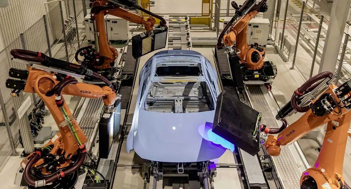 Компания BMW приступила к созданию новой архитектуры BMW Neue Klasse с водородным мотором