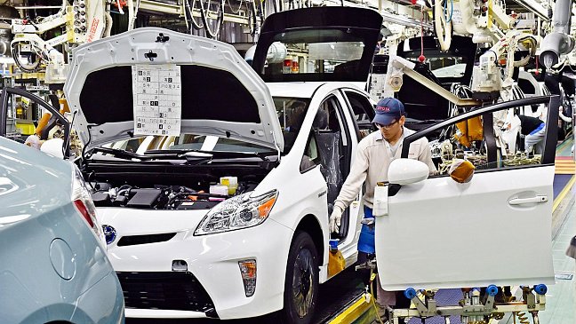 Toyota планирует выпустить рекордное количество автомобилей в 2021 году