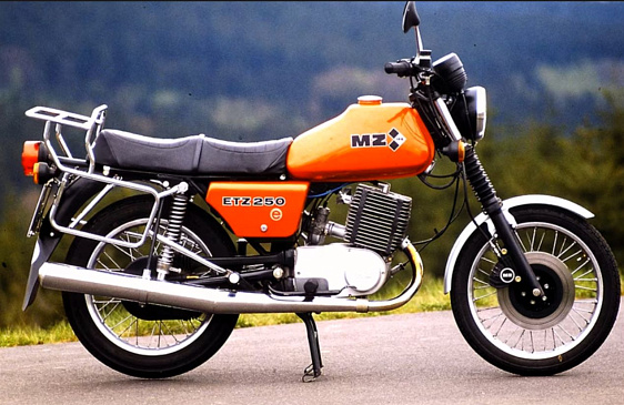 Эти мотоциклы могли конкурировать в СССР с Jawa – вспоминаем марку MZ, выпускающую лучшие байки в соцстранах 