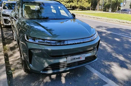 Haval представил новый кроссовер H6L: фото из Китая