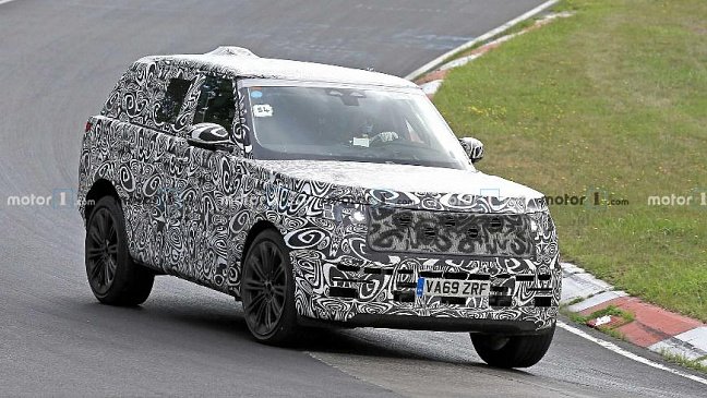 Прототип обновленного внедорожника Land Rover Range Rover замечен на тестах 