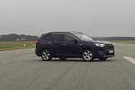Toyota RAV4 успешно пересдал «лосиный тест»