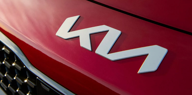 Автомобилисты по всему миру считывают новый логотип KIA как KN