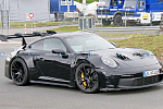 Новое поколение Porsche 911 GT3 RS демонстрирует гигантское заднее крыло на шпионских фото
