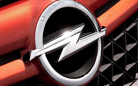 В интернете опубликованы рендеры обновленного хэтчбека Opel Corsa