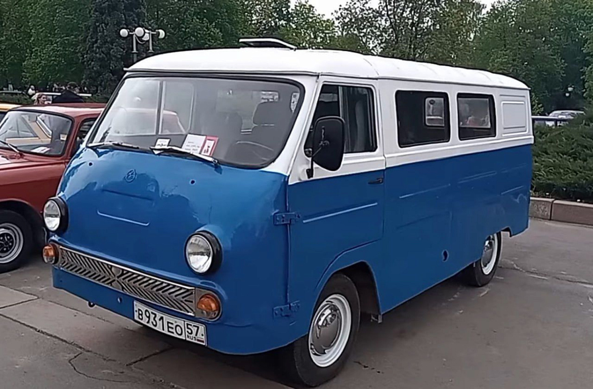 ЕраЗ-762 – советский грузовой микроавтобус, запомнившийся миллионам водителей