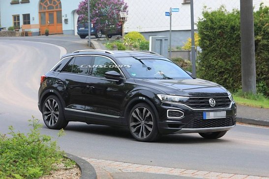 «Заряженная» версия Volkswagen T-Roc R проходит испытания в Нюрбургринге