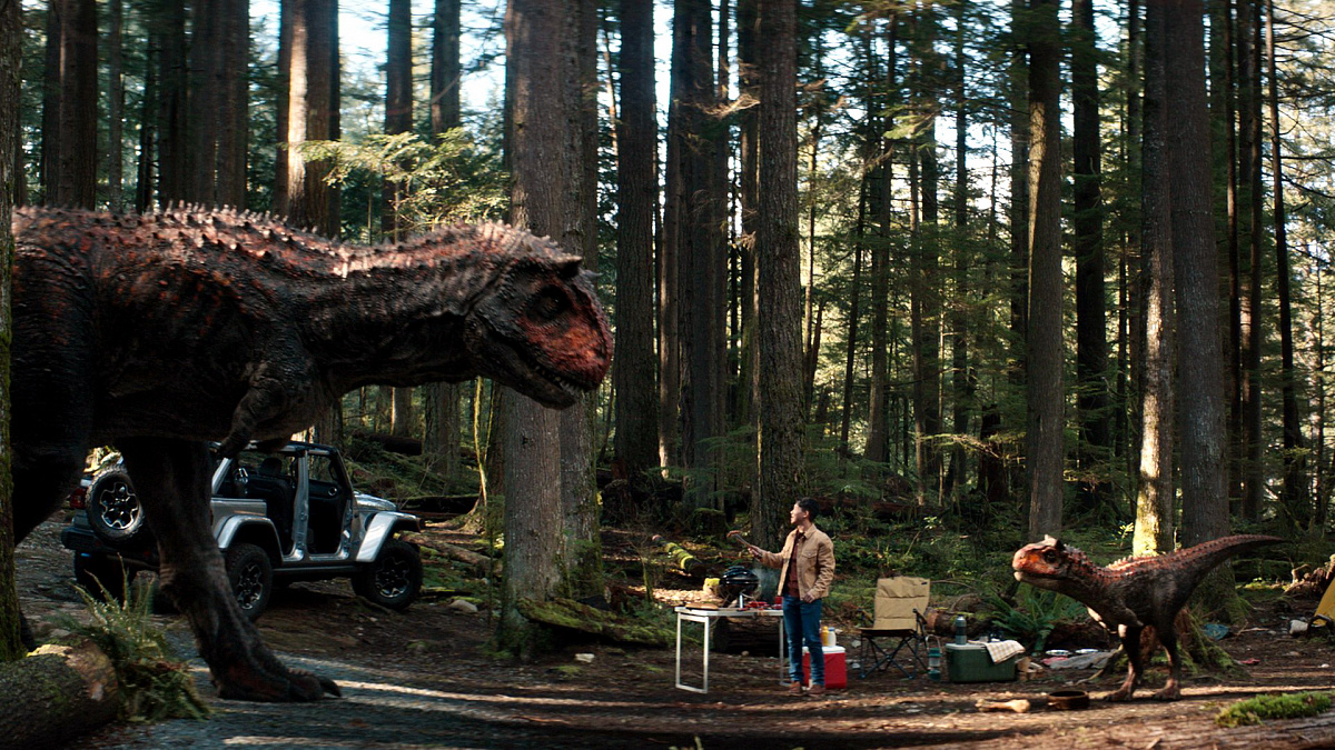 Компания Jeep подвозит динозавра в новой рекламной кампании «Парка Юрского периода»