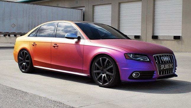 Этот Audi A4 покрашен удивительной термочувствительной краской
