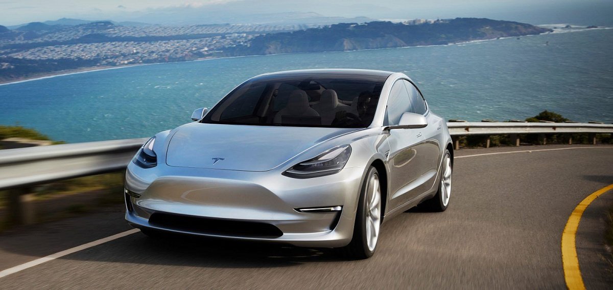 Tesla выпустила уже 70 тысяч «бюджетных» электрокаров Model 3