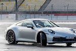 Новый Porsche 911 может бороться с мокрыми дорогами