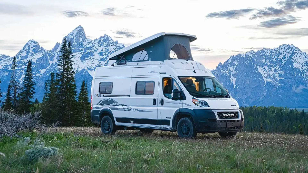 Компания Winnebago отзывает 6536 автодомов из-за опасности возгорания из-за утечки топлива