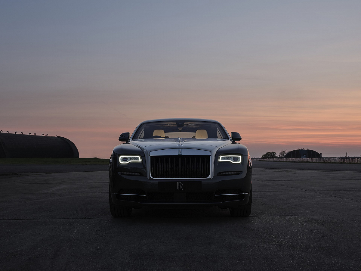 Компания Rolls-Royce отказалась от выпуска своих купе Wraith и Dawn