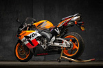 Honda CBR1000RR Repsol Edition с пробегом в 450 миль выставлена на аукционе за 15 тысяч долларов