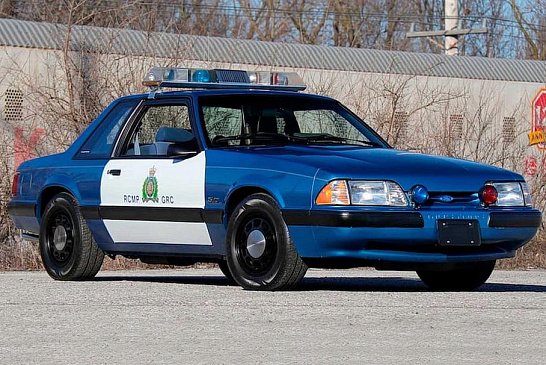 В продаже появится уникальный  полицейский Ford Mustang с дробовиком