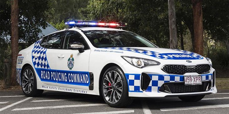 Австралийская полиция будет ловить нарушителей на фастбэках Kia Stinger