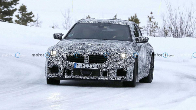 На тестах был замечен прототип "заряженного" BMW M2 2023 модельного года 