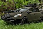 Популярный гибрид Toyota Prius переделали в экстремальный автомобиль для охотников