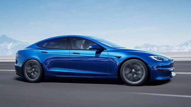 Новые электромобили Tesla Model S и Model X выпускаются теперь только в леворульном исполнении