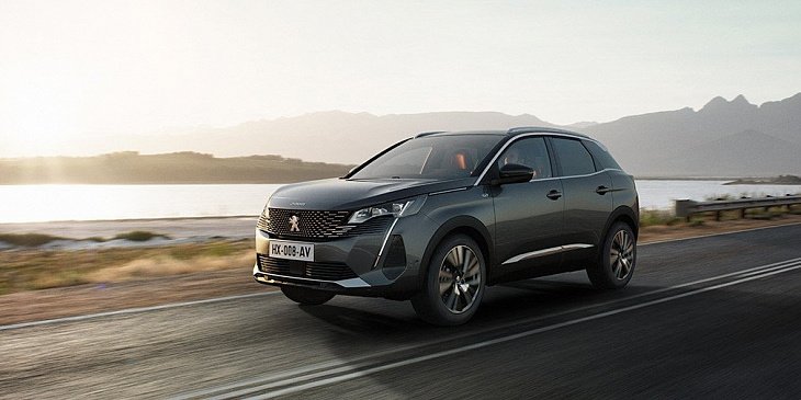 Назвали цены на новые Peugeot 3008 и 5008 в РФ