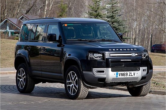 Новый Land Rover Defender вышел на испытания в РФ