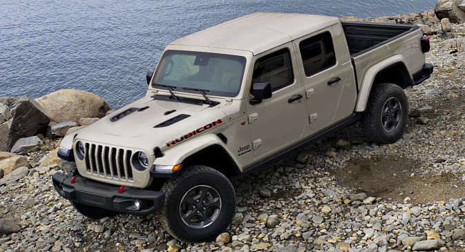 Jeep добавил специальный вариант окраски Gobi Sand Beige в модельный ряд Wrangler и Gladiator 2022 года