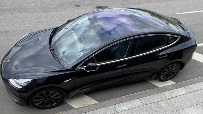 Подержанные электрокары Tesla продаются дороже новых машин в США