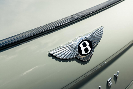 Компания Bentley возродила четыре культовых цвета из 1930-х годов 