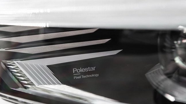 Обновлённый Polestar 2 показал новую светодиодную оптику