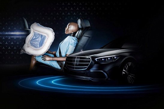 У нового Mercedes-Benz S-Class появятся фронтальные подушки для задних пассажиров