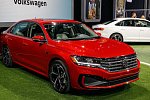 Седан Volkswagen Passat уступит место более успешным кроссоверам 