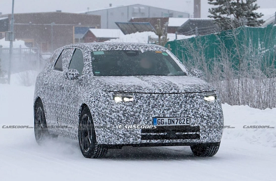 Электрический кроссовер Opel Grandland 2025 года вышел на зимние тесты