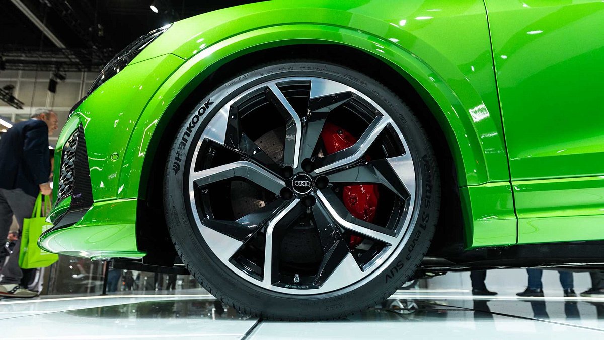 Audi отметили, что колеса более 23 дюймов не имеют смысла