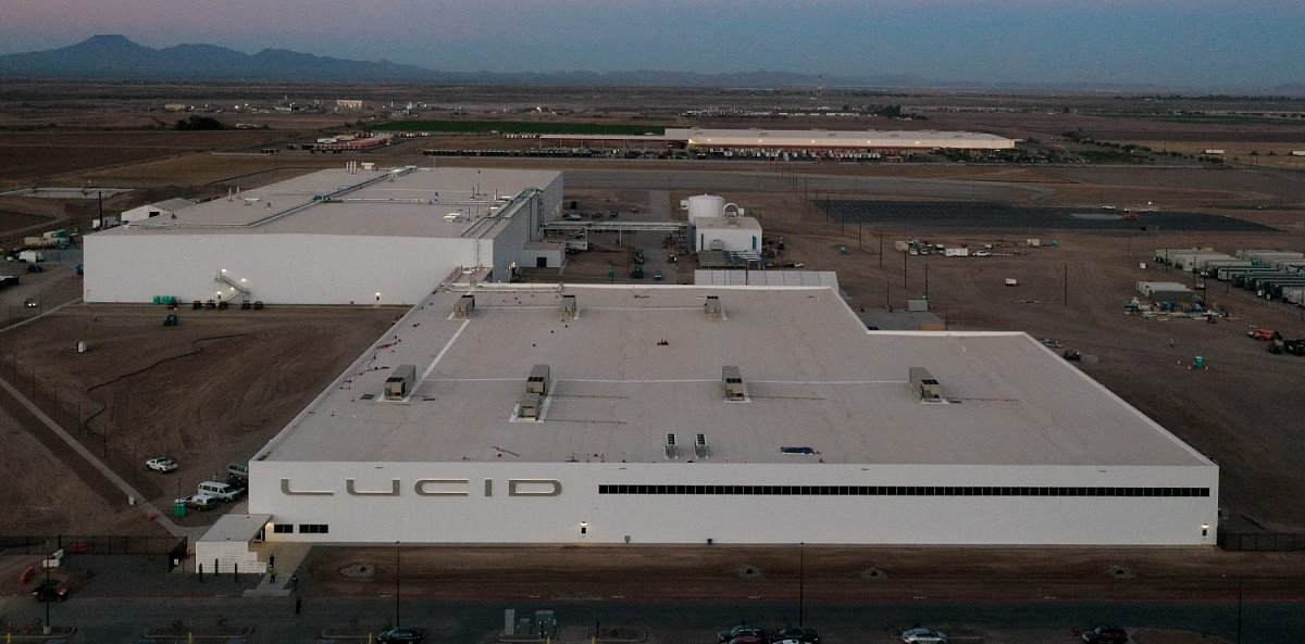 Lucid заканчивает строительство своего предприятия в США