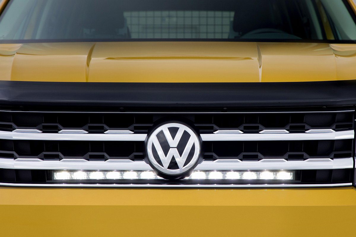 В интернете показали дебютные изображения нового кросс-купе Volkswagen