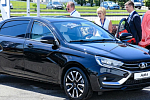 Дегтярев заявил, что власти регионов могут заказать новые представительские автомобили Lada Aura