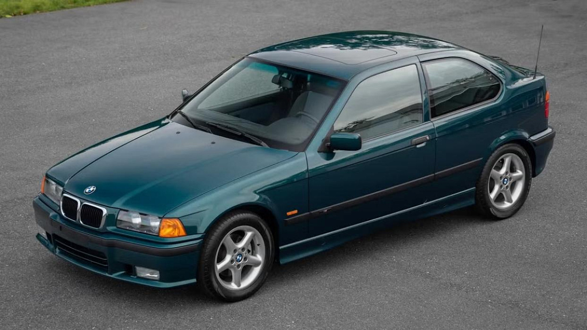 Это самый доступный BMW конца прошлого века и он продается сейчас 